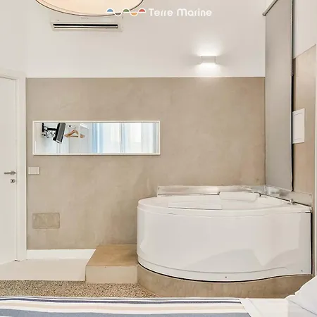 Apartment Fedora, Terre Marine